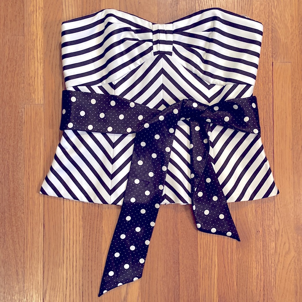 White House Black Market Bustier with 2 matching Belts, size 6